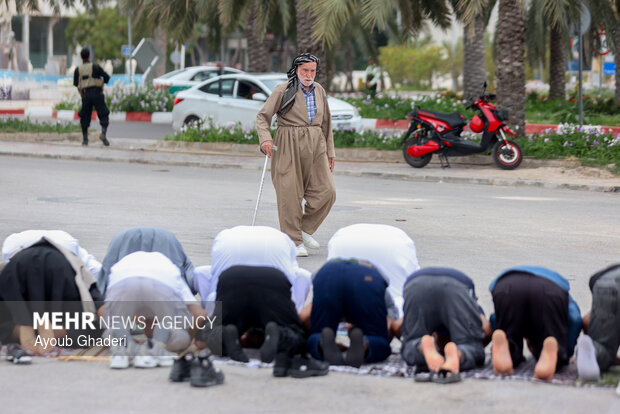نماز عید سعید فطر اهل سنت در جزیره کیش