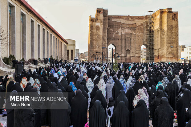 اقامه نماز عید سعید فطر تبریز