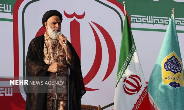 نیروهای مسلح دست روی ماشه در انتظار اشتباه محاسباتی دشمن هستند