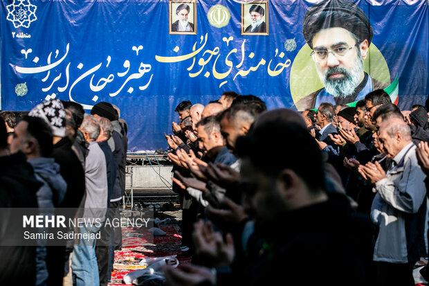 اقامه نماز عید سعید فطر در میدان شهید طهرانی‌مقدم تهران