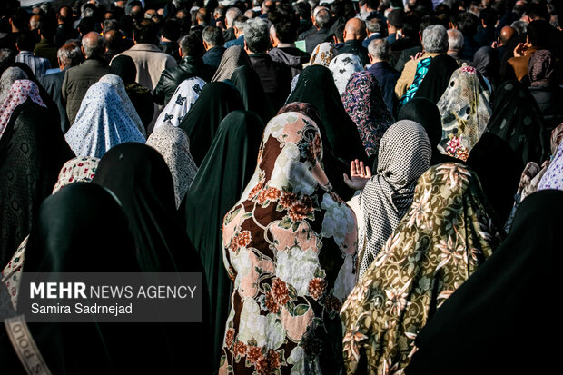 اقامه نماز عید سعید فطر در میدان شهید طهرانی‌مقدم تهران