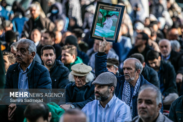 اقامه نماز عید سعید فطر در میدان شهید طهرانی‌مقدم تهران