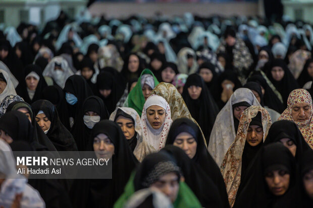 اقامه نماز عید سعید فطر در مصلای تهران