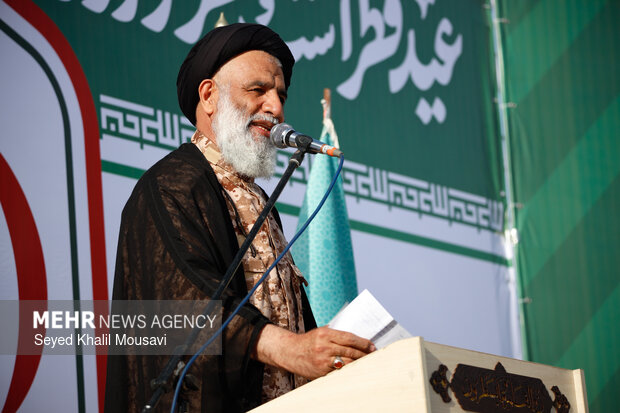 اقامه نماز عید سعید فطر در اهواز