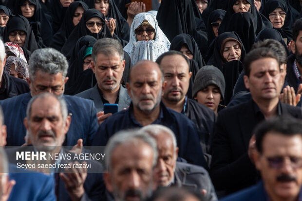 برپایی نماز استغاثه به امام زمان در گلپایگان
