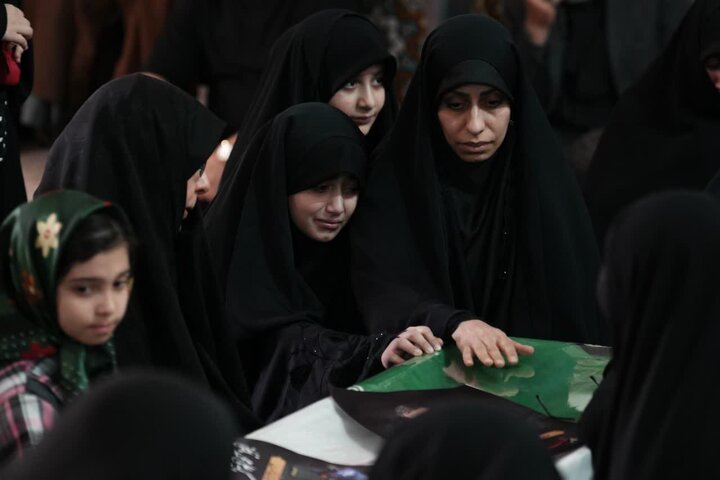 مراسم وداع با پیکر شهید سردار نائینی در معراج شهدای کاشان برگزار شد