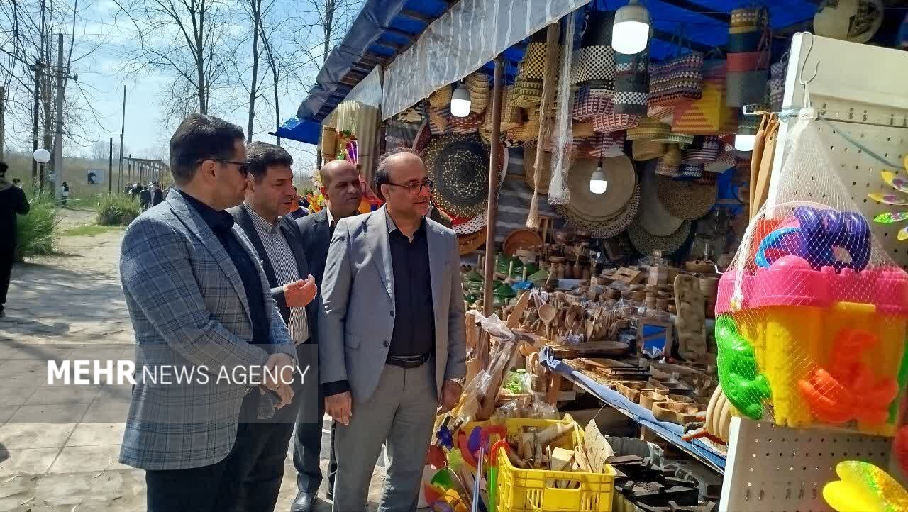 نمایشگاه «اقوام ایرانی» در بندر کیاشهر برپا شد