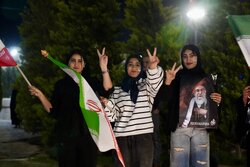 آرزوی دختران میدان دار کرمانی در روز دختر