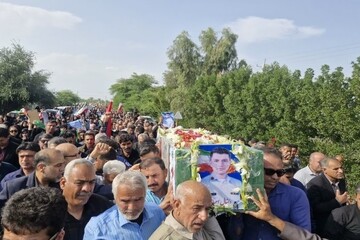 پیکر شهید دانیال احسانی‌فرد در سعدآباد خاکسپاری شد