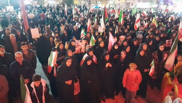شبی از همدلی و اقتدار در قروه؛از فریادهای استکبارستیز تا زمزمه‌های دعا