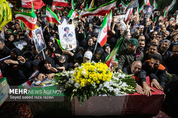 مراسم وداع با پیکر سردار شهید علی‌محمد نائینی