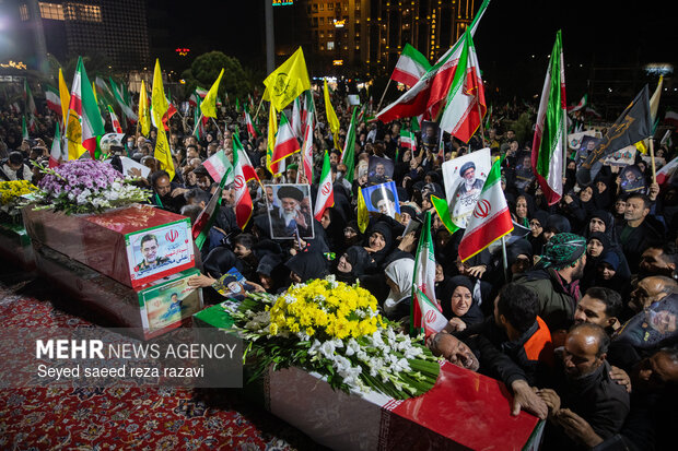 مراسم وداع با پیکر سردار شهید علی‌محمد نائینی