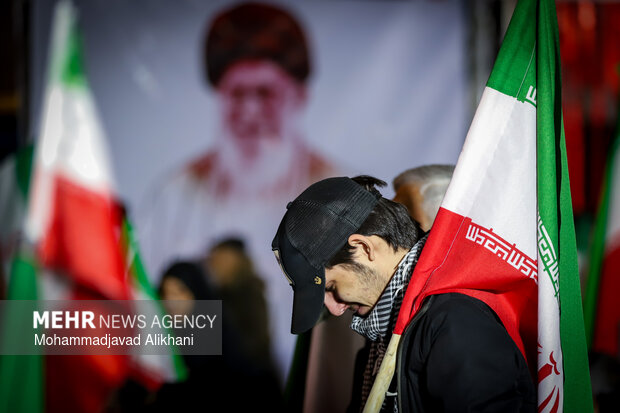 اجتماع بزرگ فدائیان امام خامنه‌ای