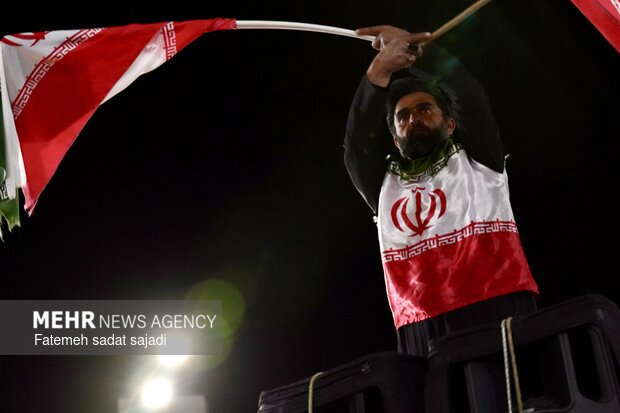 حضور پرشور کرمانی ها برای همبستگی ملی در میدان آزادی