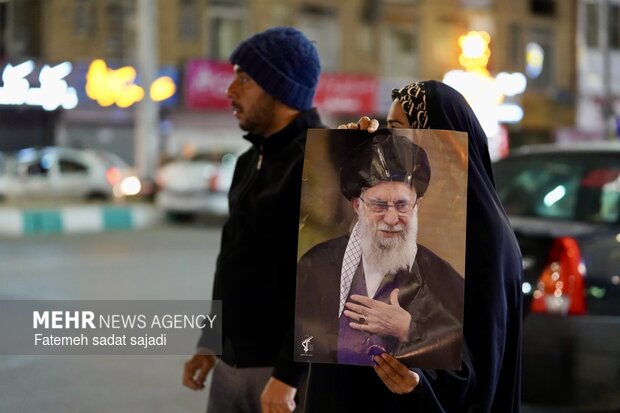 حضور پرشور کرمانی ها برای همبستگی ملی در میدان آزادی