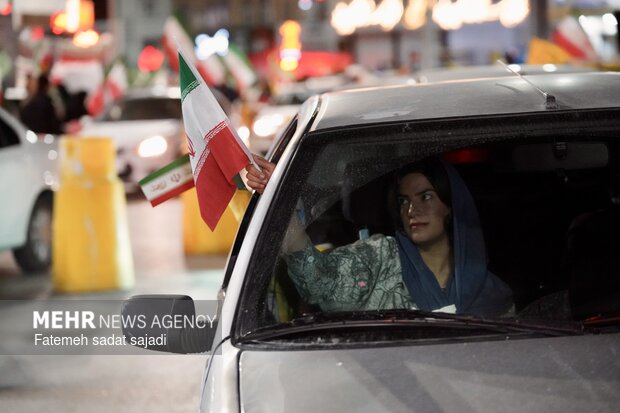 حضور پرشور کرمانی ها برای همبستگی ملی در میدان آزادی