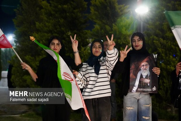 آرزوی دختران میدان دار کرمانی در روز دختر