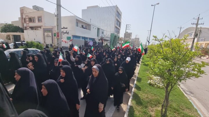 شهید مدافع وطن در گناوه تشییع و تدفین شد
