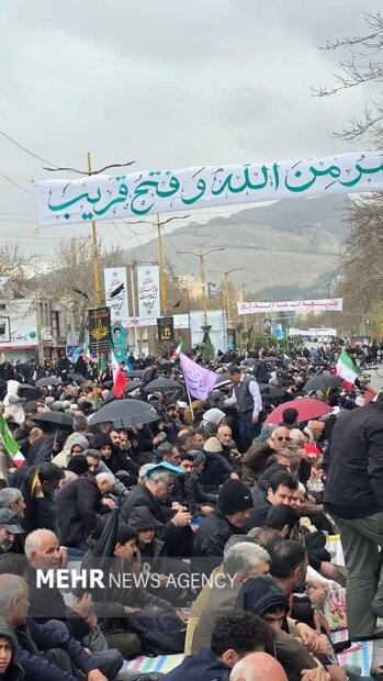 میراث‌دار رهبر شهید