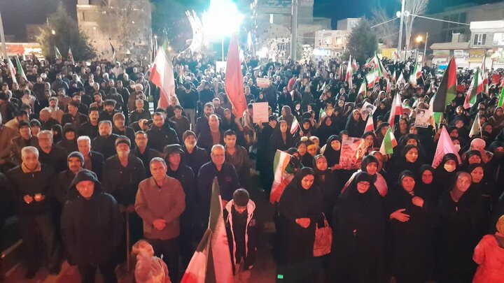 شبی از همدلی و اقتدار در قروه؛از فریادهای استکبارستیز تا زمزمه‌های دعا