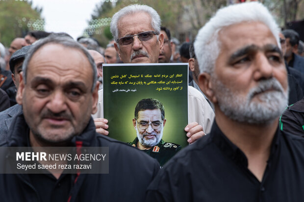 مراسم تشیع  پیکر سردار شهید علی‌محمد نائینی در کاشان