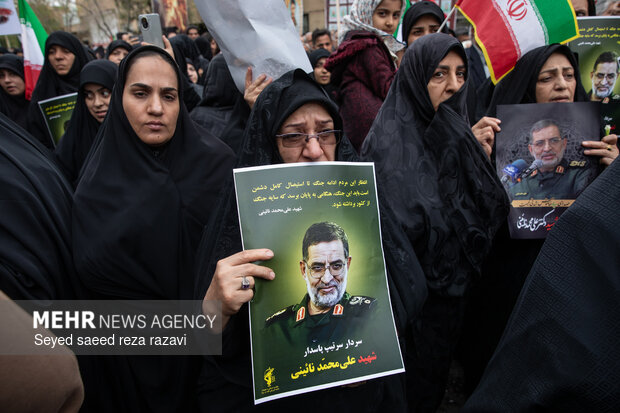 مراسم تشیع  پیکر سردار شهید علی‌محمد نائینی در کاشان