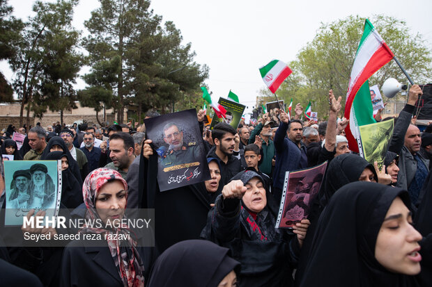 مراسم تشیع  پیکر سردار شهید علی‌محمد نائینی در کاشان