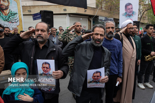 مراسم تشیع  پیکر سردار شهید علی‌محمد نائینی در کاشان