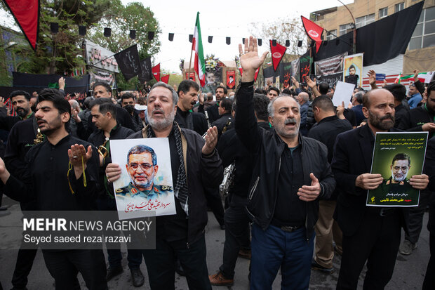 مراسم تشیع  پیکر سردار شهید علی‌محمد نائینی در کاشان