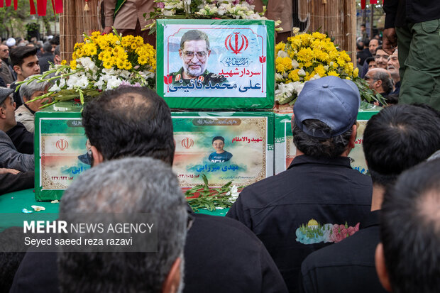 مراسم تشیع  پیکر سردار شهید علی‌محمد نائینی در کاشان