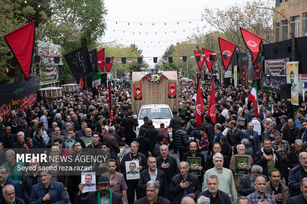 مراسم تشیع  پیکر سردار شهید علی‌محمد نائینی در کاشان