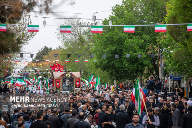 مراسم تشیع  پیکر سردار شهید علی‌محمد نائینی در کاشان