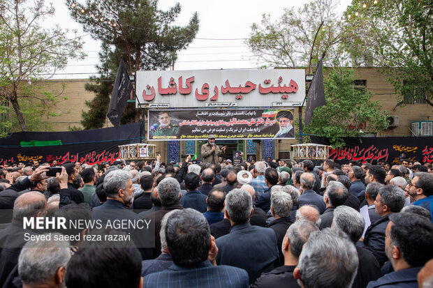 مراسم تشیع  پیکر سردار شهید علی‌محمد نائینی در کاشان