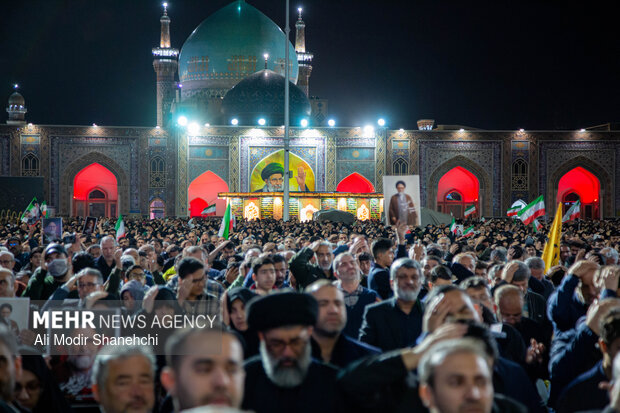 آیین وداع با پیکر شهید «اسماعیل خطیب» در حرم رضوی