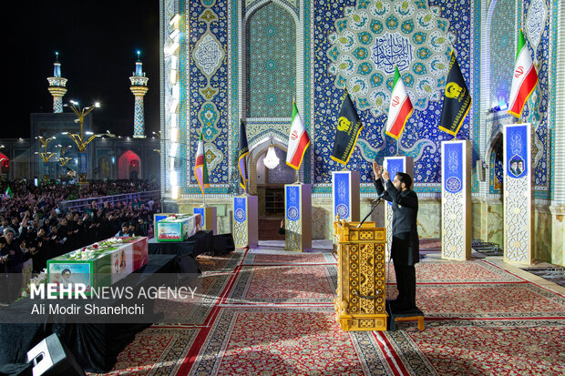 آیین وداع با پیکر شهید «اسماعیل خطیب» در حرم رضوی