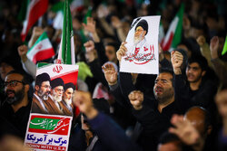 مشت محکم مهریزی‌ها بر دهان دشمنان؛ طنین نوای حیدر حیدر مردم مهریز