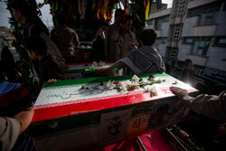 روشنایی شهر/ دیگر جایی نیست که شما را دفن کنند