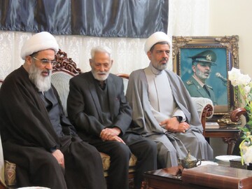 آیت الله فاضل لنکرانی:شهدای جنگ رمضان یک حیات جدید به انقلاب بخشیدند