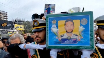 تشییع پیکر شهید ناوچه دنا در محمودآباد