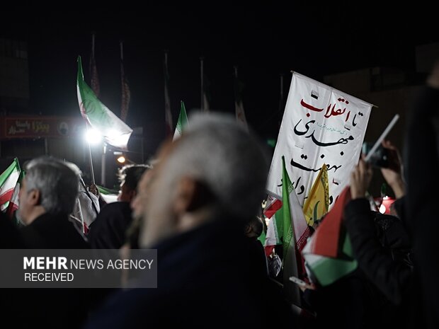 اجتماع حمایت از رزمندگان در مقابله با دشمن آمریکایی - صهیونی