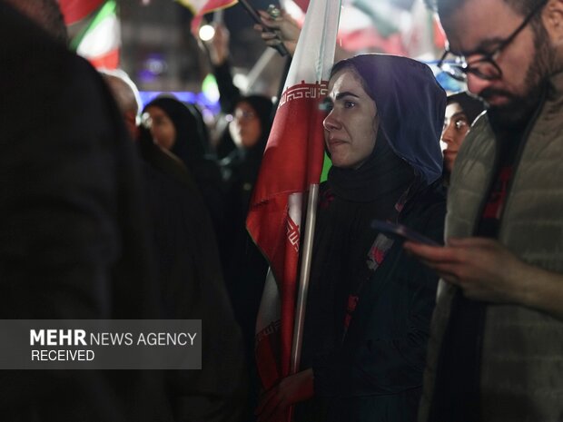 اجتماع حمایت از رزمندگان در مقابله با دشمن آمریکایی - صهیونی