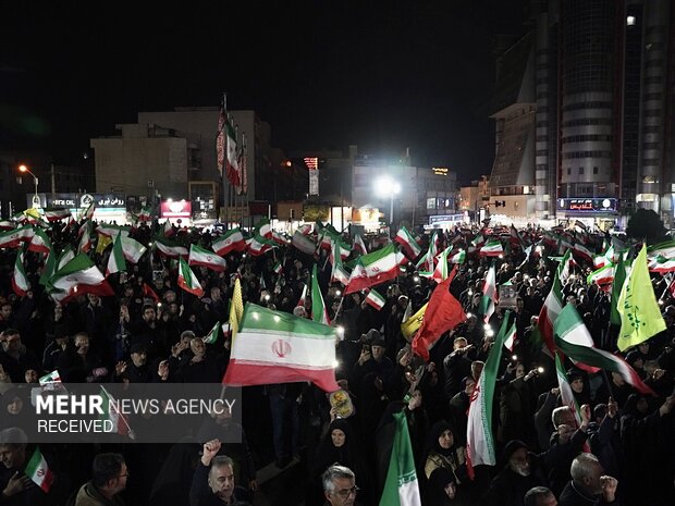 اجتماع حمایت از رزمندگان در مقابله با دشمن آمریکایی - صهیونی
