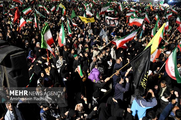 وداع با پیکر مطهر ۳ شهید در بیرجند