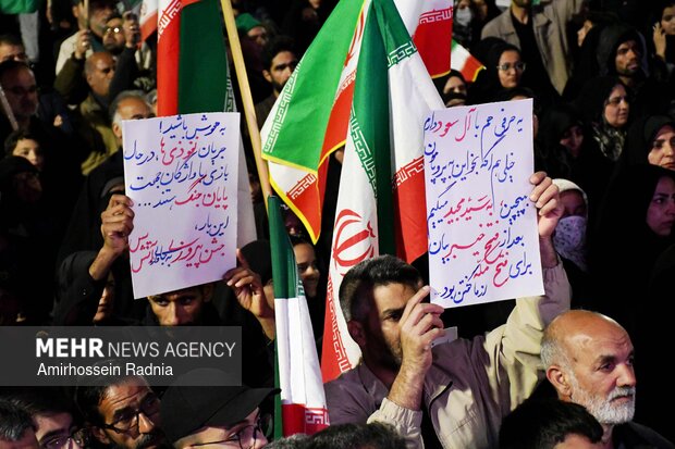 وداع با پیکر مطهر ۳ شهید در بیرجند