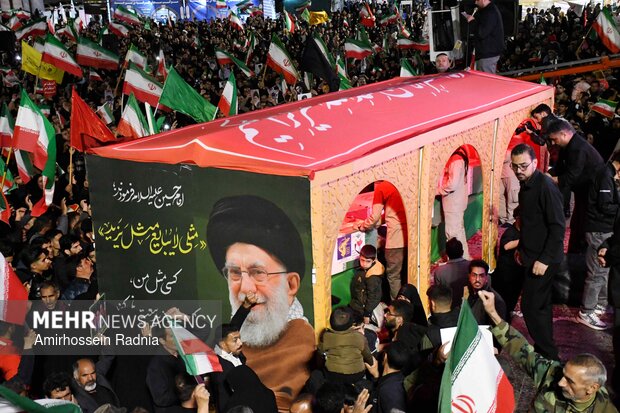 وداع با پیکر مطهر ۳ شهید در بیرجند