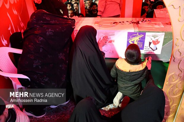 وداع با پیکر مطهر ۳ شهید در بیرجند