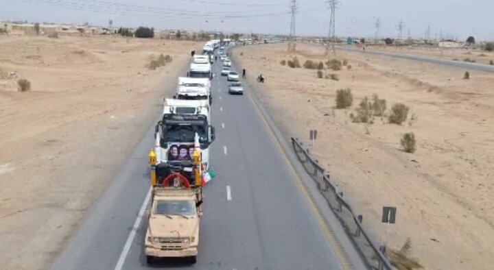 بیعت کامیون‌داران سمنانی با رهبر معظم انقلاب