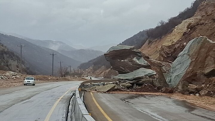 ریزش‌برداری در ۱۲ نقطه از محورهای مواصلاتی پاوه انجام شد