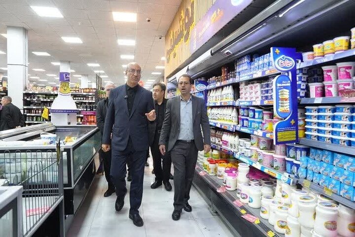 استاندار کرمانشاه: بازار کالاهای اساسی استان در شرایط عادی است