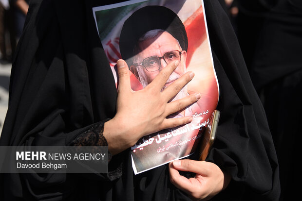 تشییع پیکر مطهر شهید «اسماعیل خطیب» در مشهد تشییع پیکر مطهر شهید «اسماعیل خطیب» در مشهد